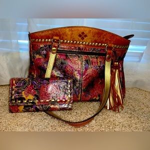 Beautiful Patrica Nash Purse with wallet